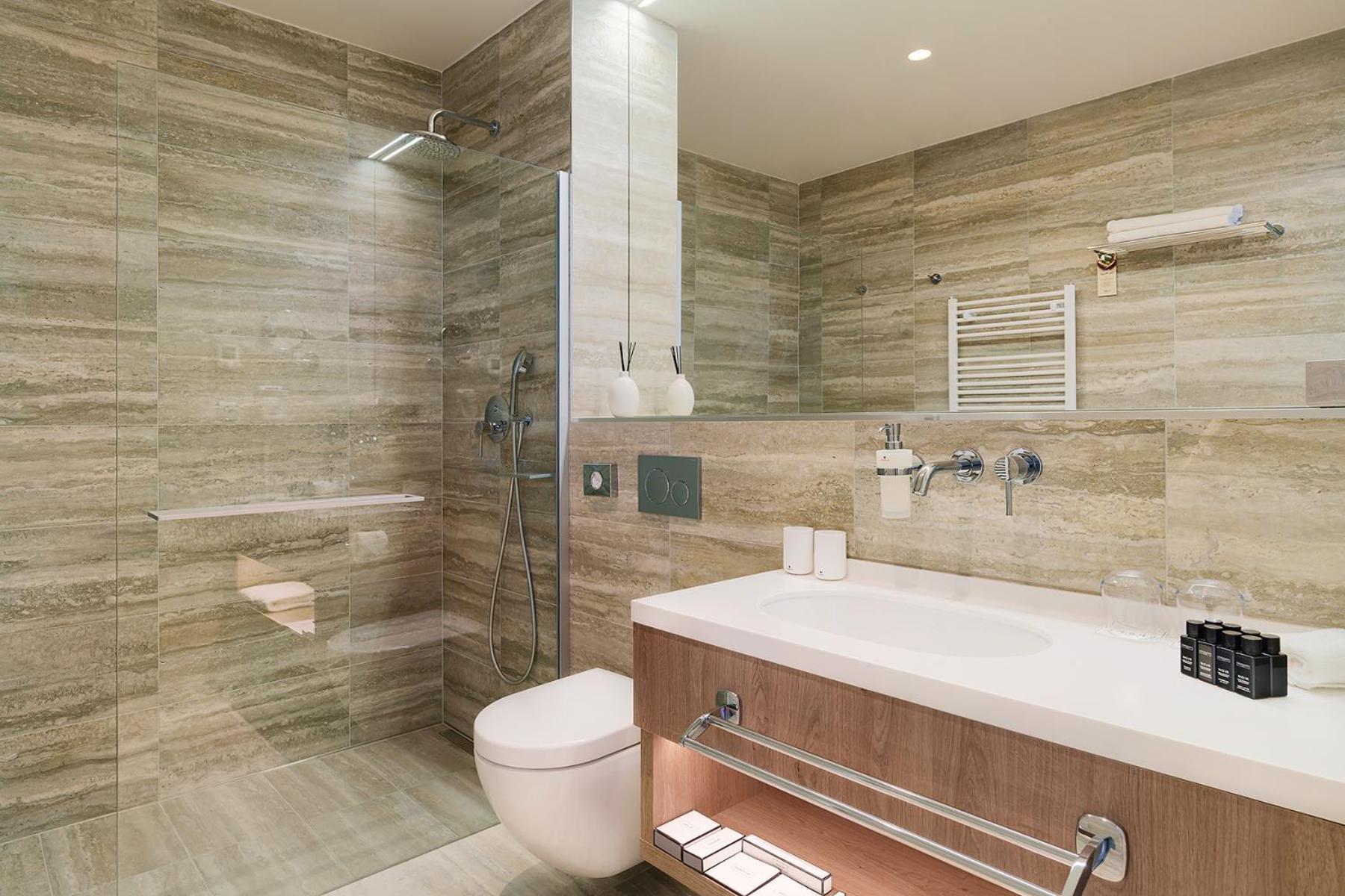 Hotel Cube Прага Екстериор снимка